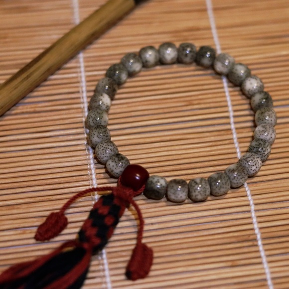 Natural Colorful Bodhi Seed Bracelet - Picture 5 of 6